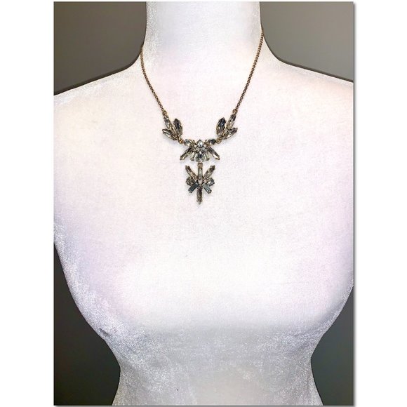 J. Crew Gold Crystal Cluster Statement Necklace NWT - Picture 1 of 5